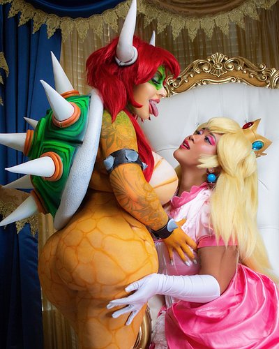Realizing I never posted these 🐢🍑 but there’s one place that ALWAYS sees the best of my work 🤭 #cosplay #bowsercosplay #peach...