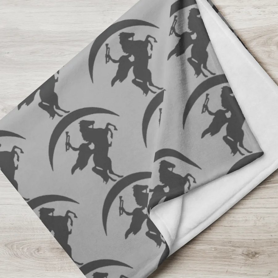 Rogues Hollow Throw Blanket product image (5)