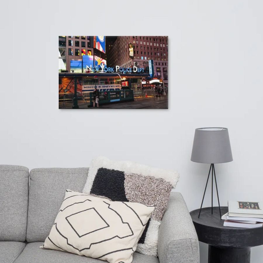 Times Square NYPD product image (10)