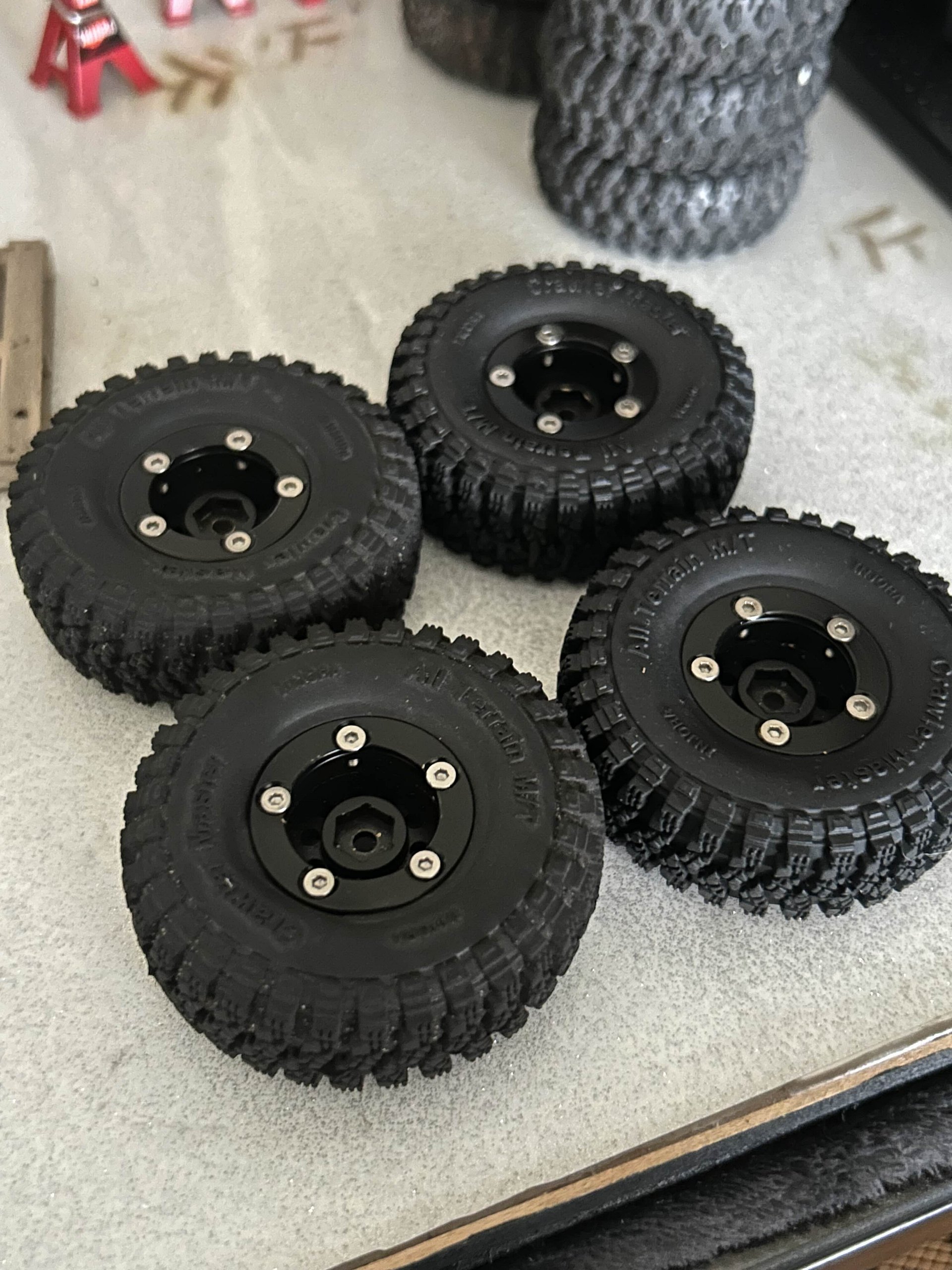 Brass wheels / injora tires product image (3)