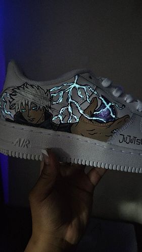 Jujutsu Kaisen Custom AF1s - GLOW in the DARK

Check out the latest customs based on Satoru Gojo. Like and comment below with...