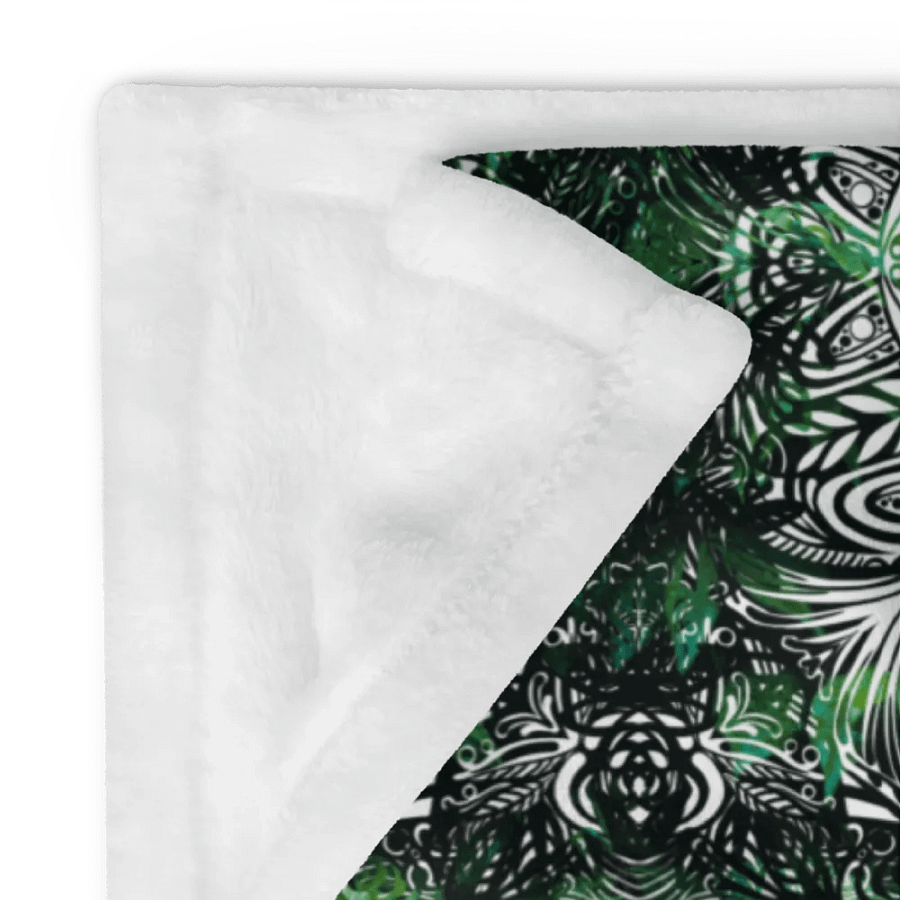 Foliage Fantasy Throw Blanket product image (12)