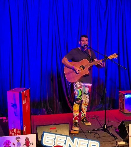 The amazing Aspy Jones performing at Generozity also live on Twitch