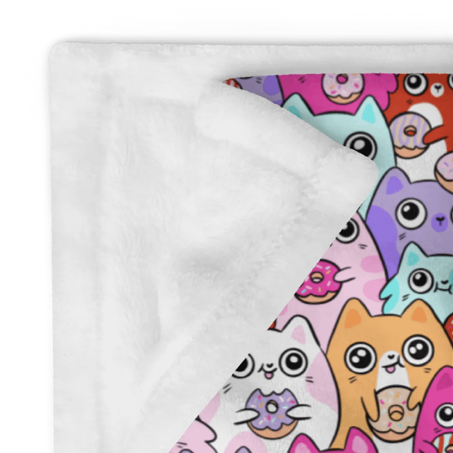 Whimsical Cat Faces and Doughnuts Throw Blanket product image (9)
