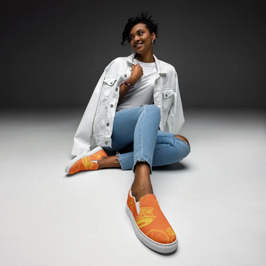 Vintage Gramophone Pattern Slip-On Shoes product image (1)