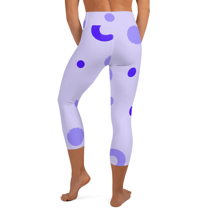 The Kenna Yoga Capri Leggings product image (2)