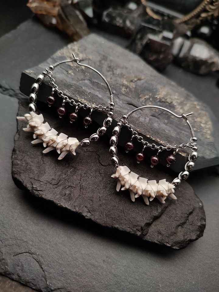 Earrings Bone Vault - Vert Garnet Arc II product image (2)