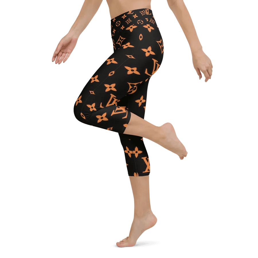 Interlinked Iconic Symbols Yoga Capri Leggings product image (11)