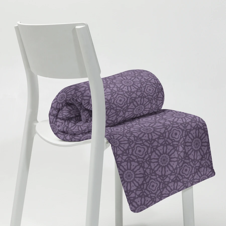 King's Crown Mauve Blanket product image (8)