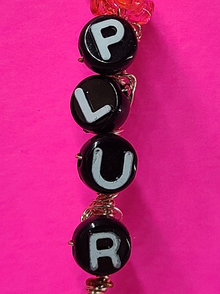 Kandi PLUR Handmade Bubble Wand - wire wrapped pendant product image (2)