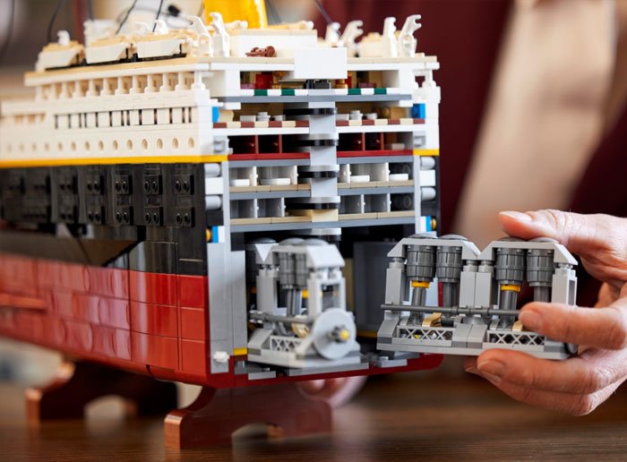 LEGO Titanic product image (8)