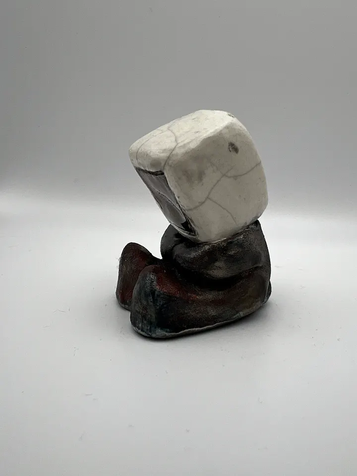 Distracted product image (2)