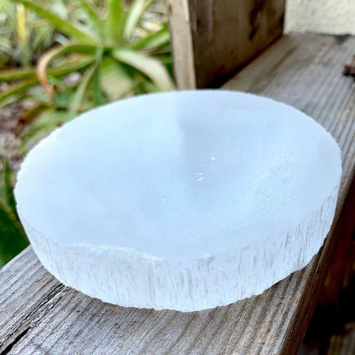 Selenite Charging Plate product image (1)