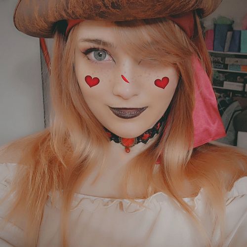 Yo ho ho. Pirate stuff lol. I miss the renn Faire. Tbh I just miss @beccadexcos and @fizzily_cosplay and I miss @simatcosplay...