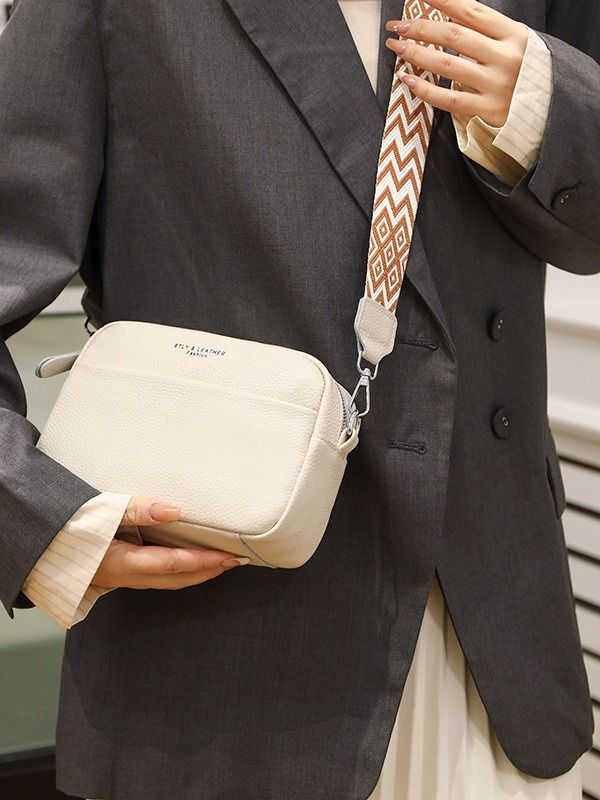 Chic Embroidered Crossbody Bag with Wide Shoulder Strap product image (4)