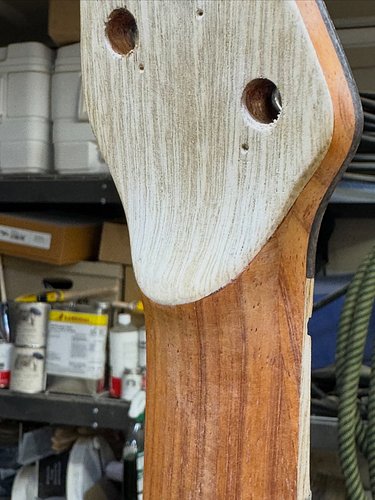 I hate grain filling. Can I get an amen?

#luthier #guitar  #505guitar #customguitars #lookgoodsoundgood #cnc #cncguitar