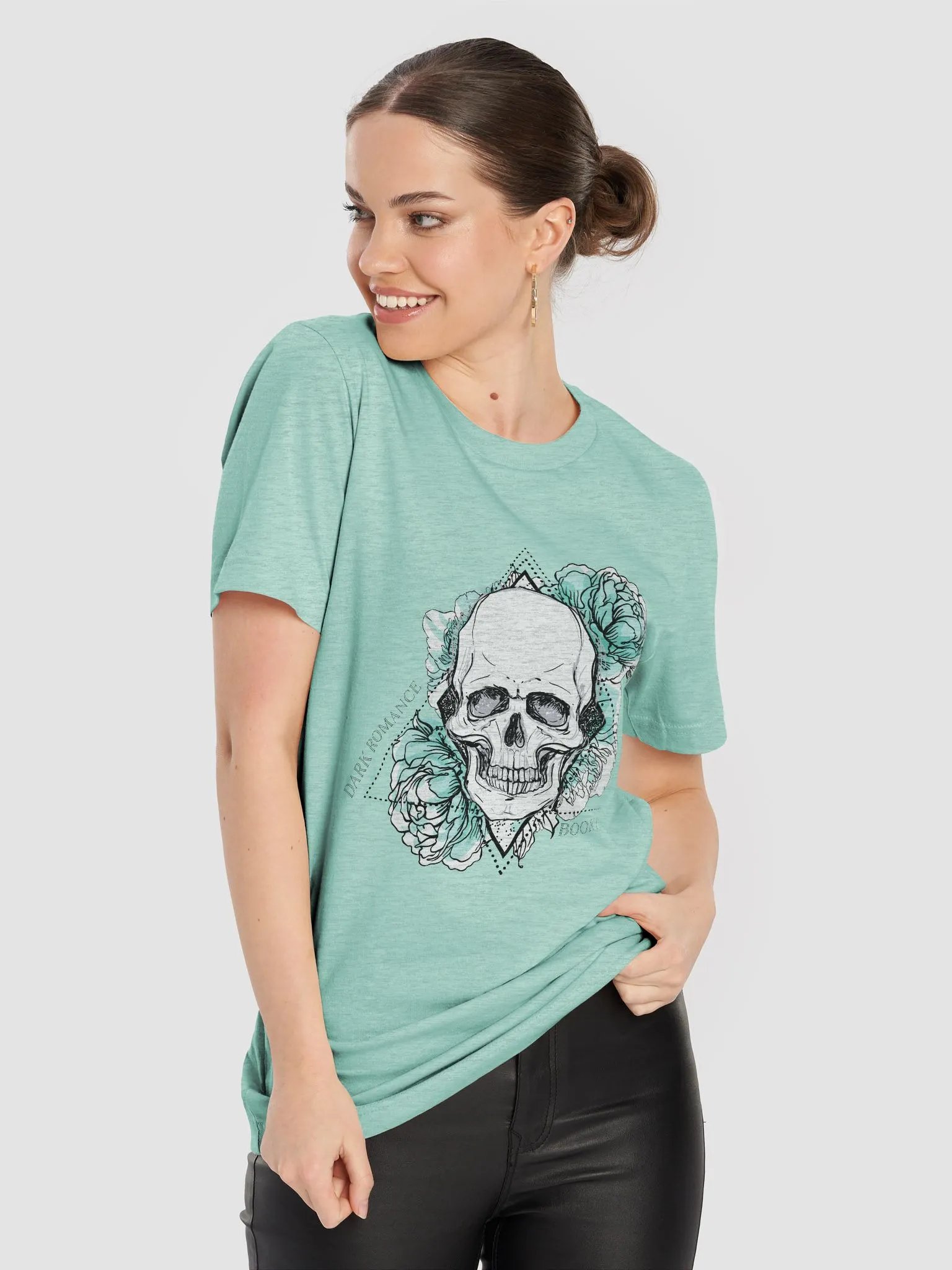 Dark Romance Floral Skull product image (5)