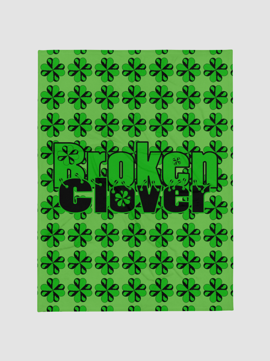 BrokenxClover Comfy Blanket product image (1)