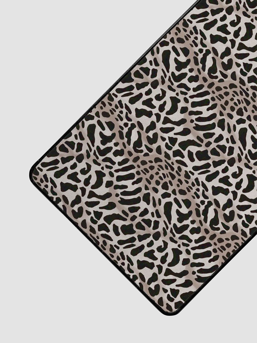 Café Giraffe Desk Mat product image (3)