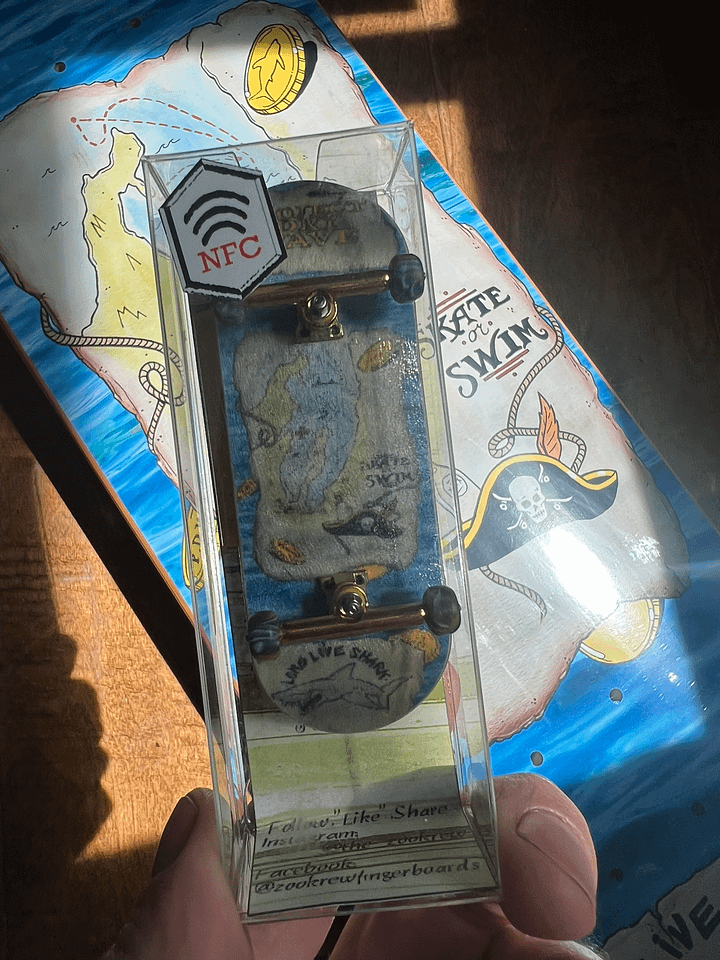 Pirate map fingerboard product image (2)