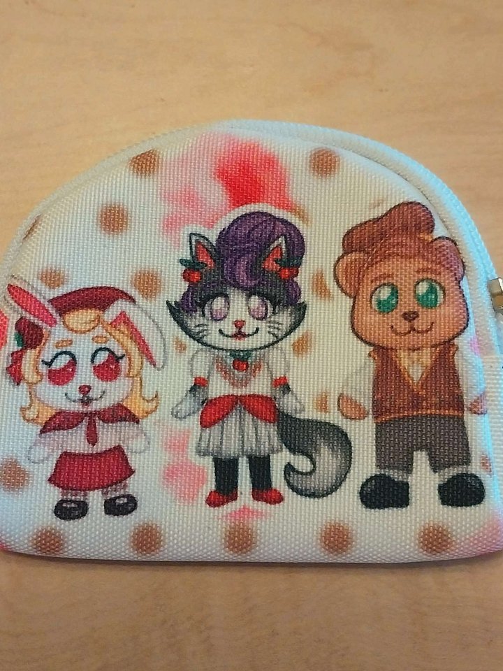 Berry Hollow Pouch product image (1)