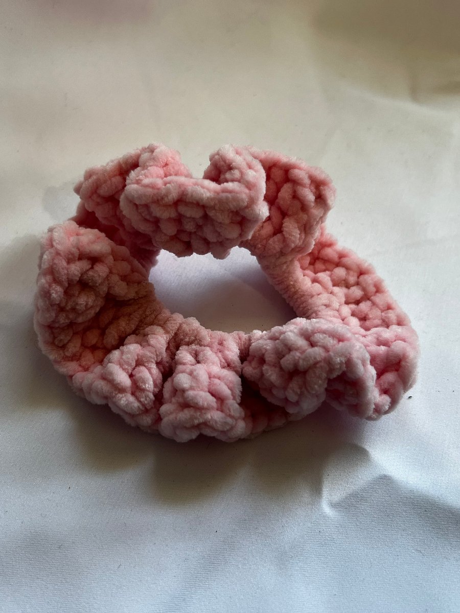 Velvet Luxe Scrunchies product image (4)