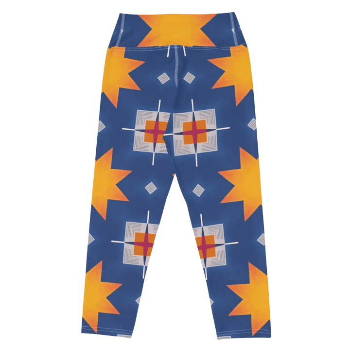 Geometric Glow Capri Leggings product image (2)