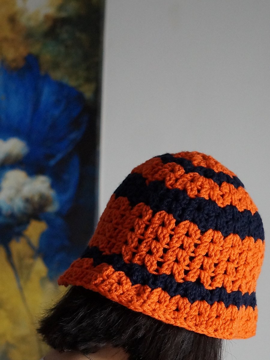 Double V stitch bucket hat pdf pattern product image (1)