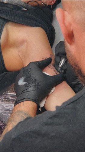 cOupLe oF sMaLL deLiCate oNes

for @er1sx and @rafaella98x thanks ladies 🤘🏼❤️‍🔥