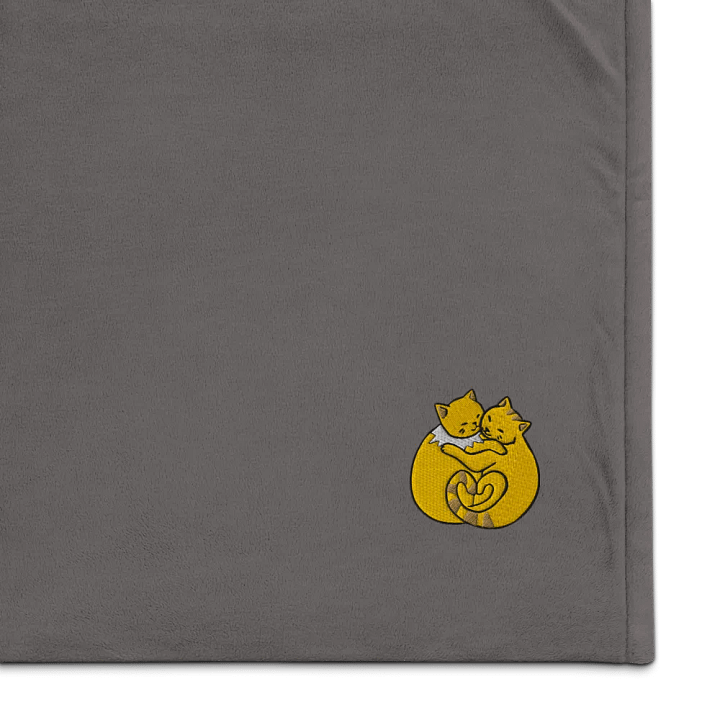 Lovely Cuddles! Sherpa Blanket product image (1)