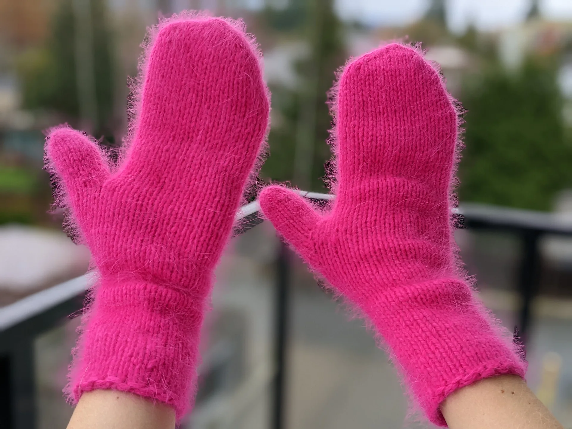 Pink Winter Knit Mittens Pattern product image (2)