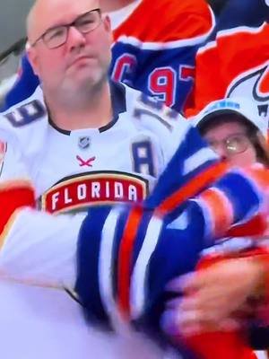 Good choice buddy 😻🔥🔥🔥 #nhl #panthersfan #oilers #floridapanthers 