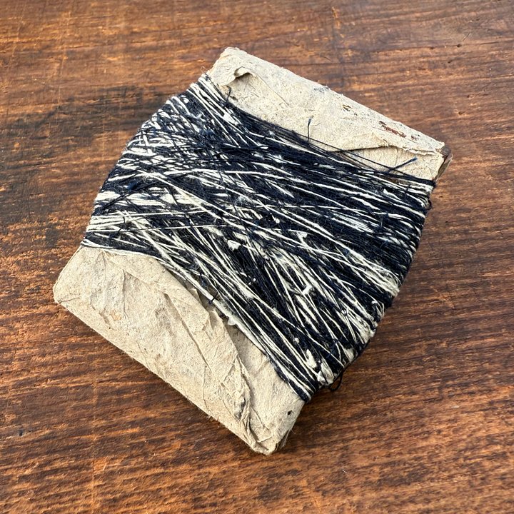 🎎 Kasuri Indigo Thread Spool – Early Showa or Taishō Period – Japan Antique Roadshow product image (1)