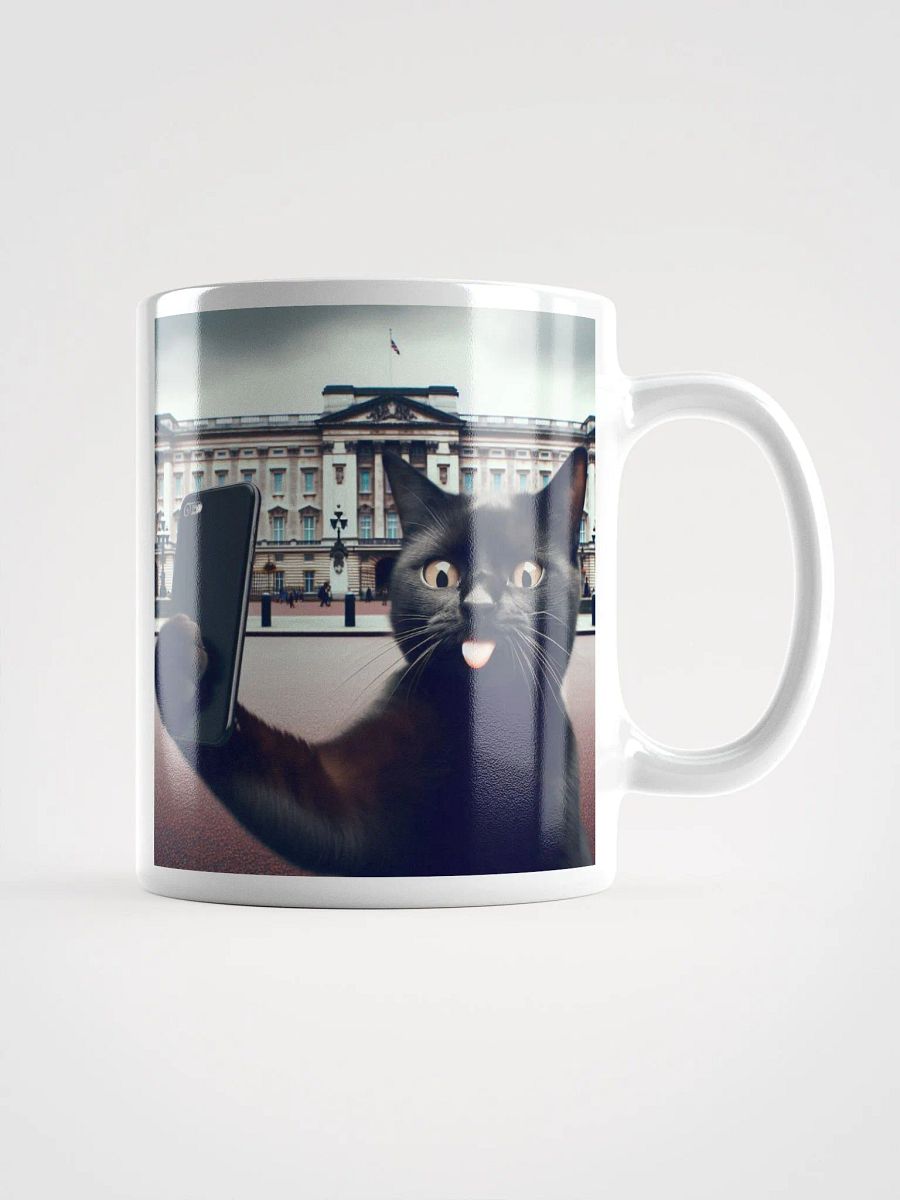 Selfie Cat Buckingham Palace #Humorous Glossy Mug - White product image (1)