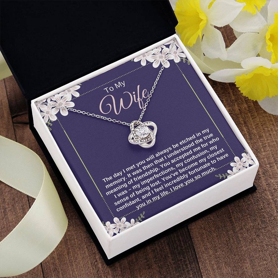 Wife Love Knot Necklace - My Closest Confidant product image (5)