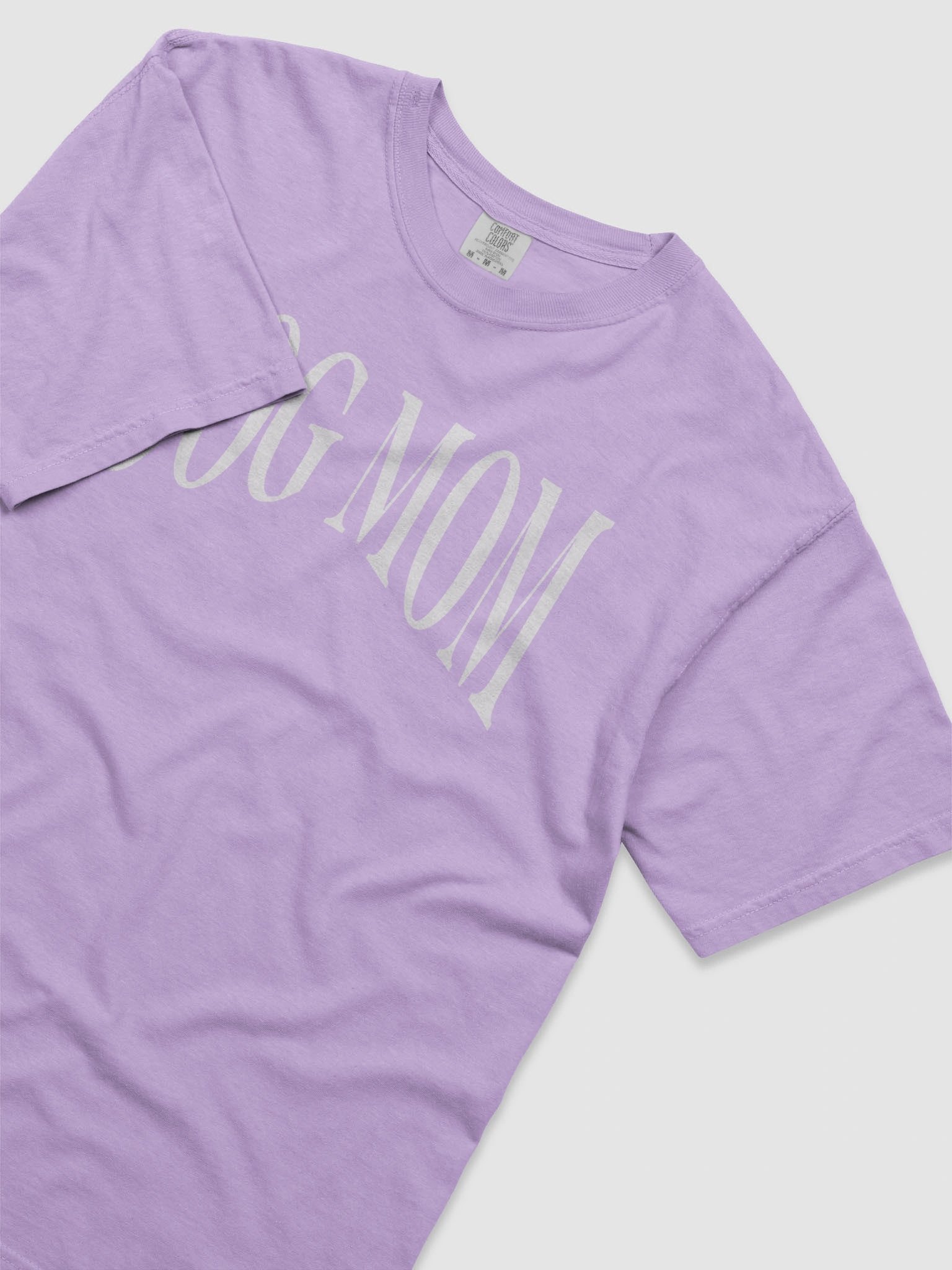 Dog Mom Minimalist Tee product image (2)