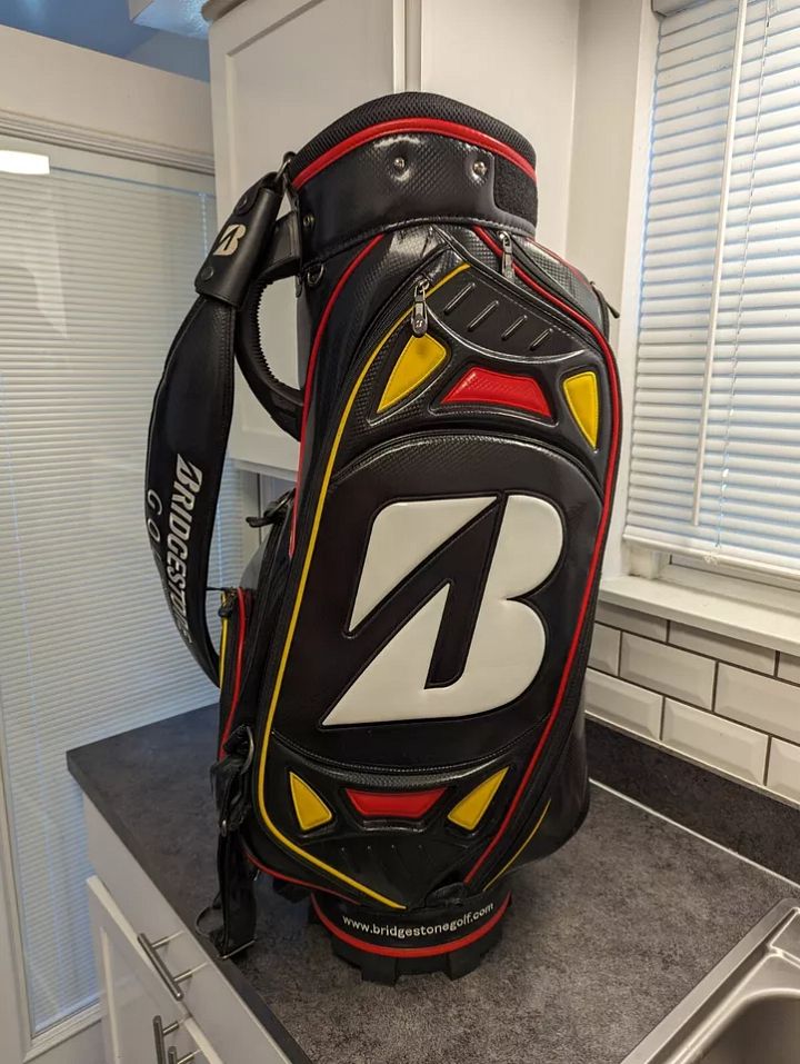 BRIDGESTONE GOLF B330 J715 Black/Red/Yellow Staff Golf Bag ⛳ Raincover Included product image (2)