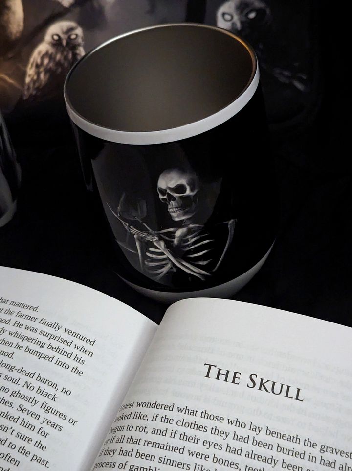 The Skull Wine Tumbler product image (1)