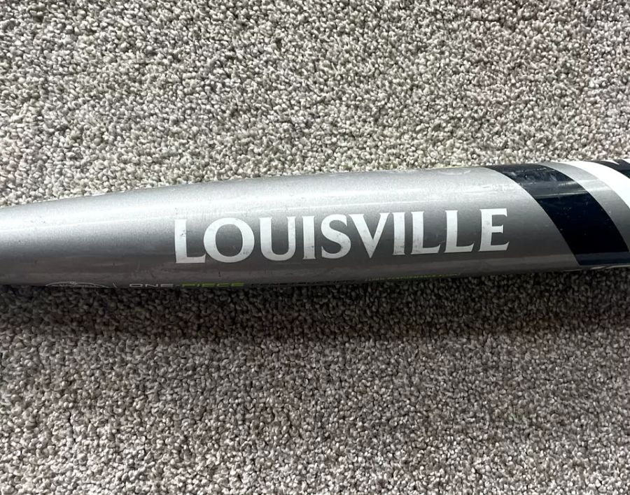 Louisville Slugger Warrior alloy bat -10 22 oz. 32