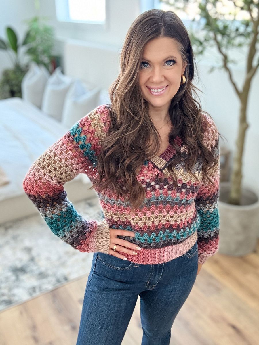 Granny Pop V-Neck Sweater Crochet Pattern product image (1)