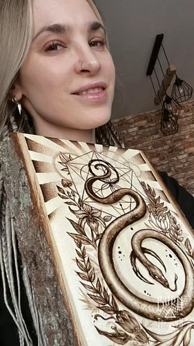 Serpent pyrography art 🔥
Commissioned piece for my precious @giuliawyrd that I put a lot of intention and love into ❤️‍🔥

#py...