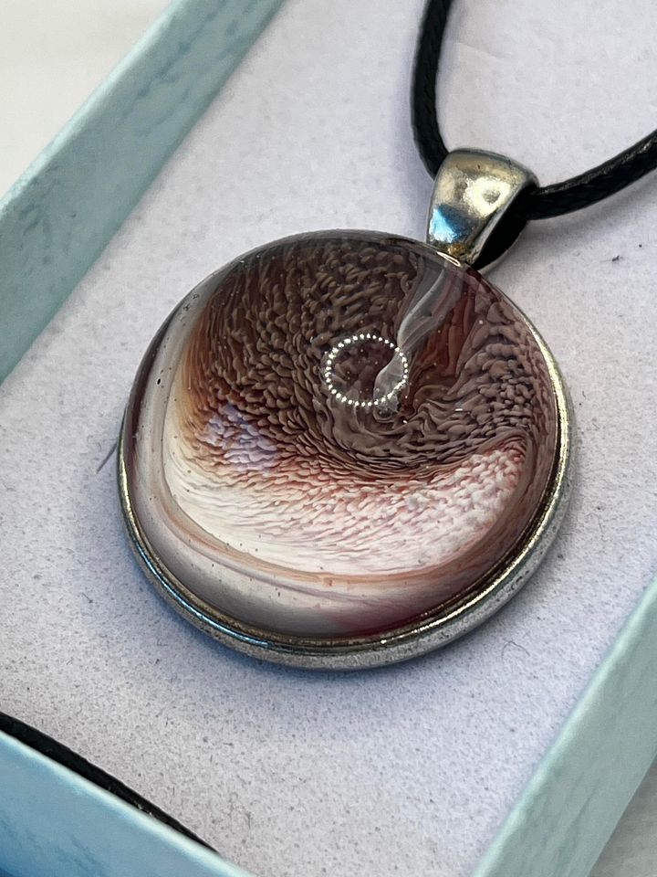 Resin Circle Necklace- 20mm product image (1)