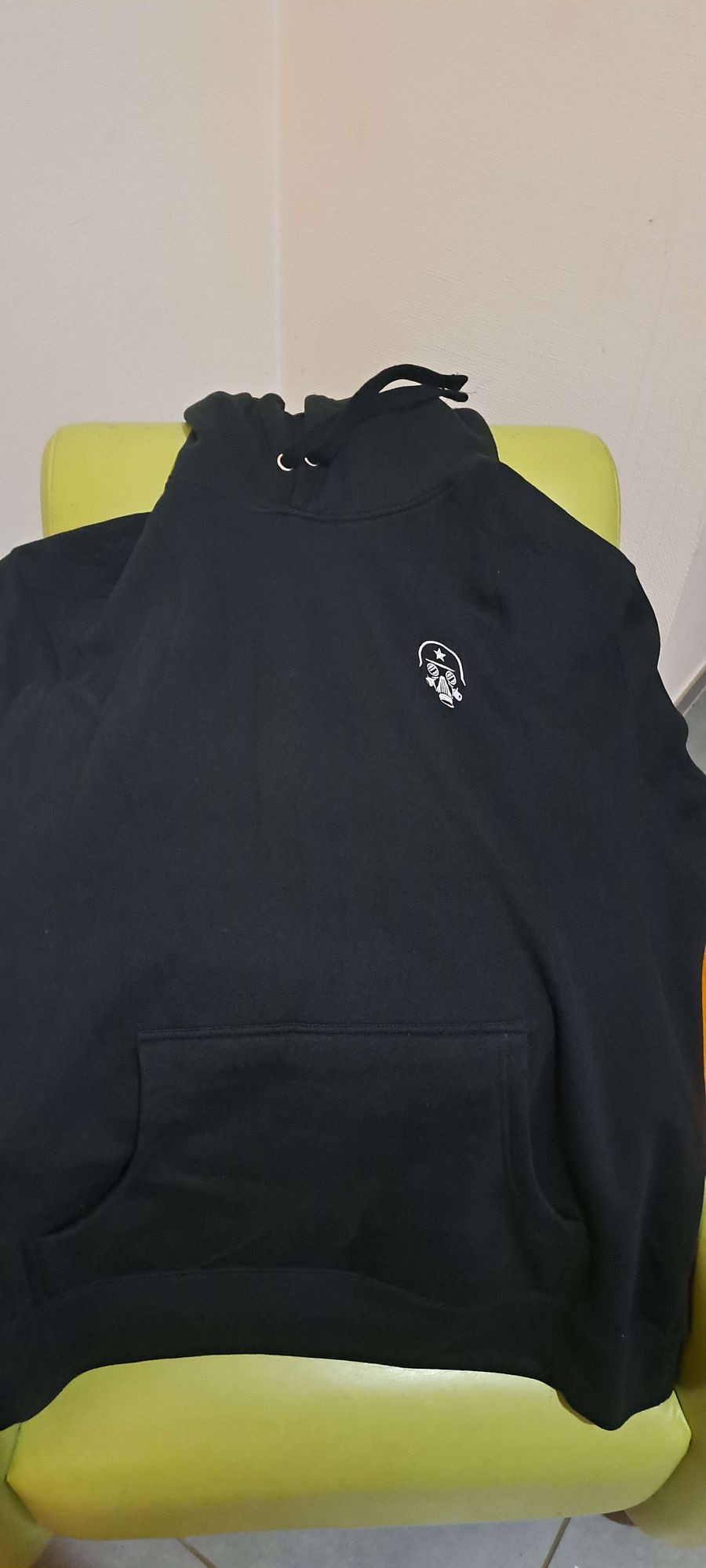 RES 2025 Pullover brodés product image (1)