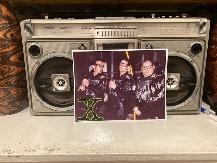 ON Set The X-Files Autographed Michael Bower Lo-Fat First Person Shooter Ep Photo product image (1)