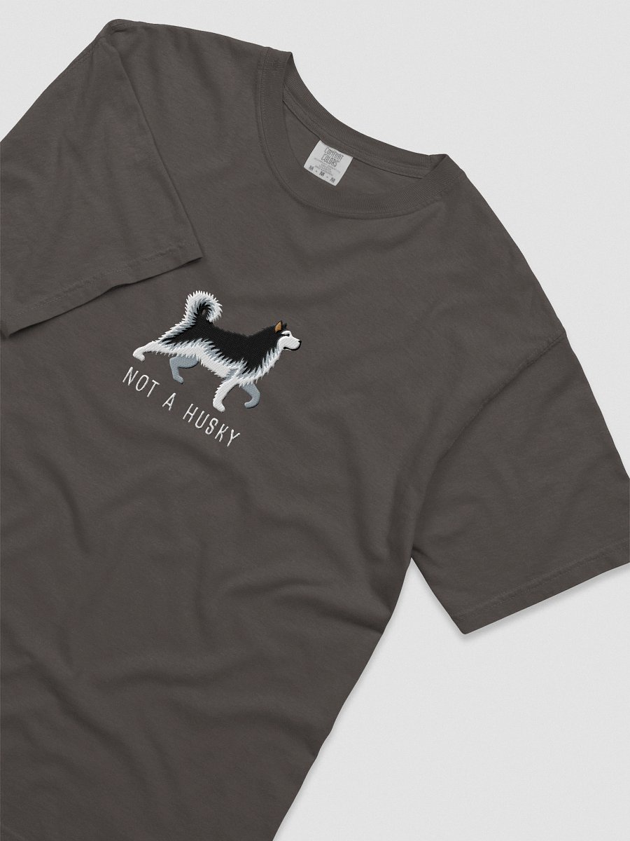 Not a Husky T-Shirt(Embroidered) of an Alaskan Malamute(Black & White) product image (27)