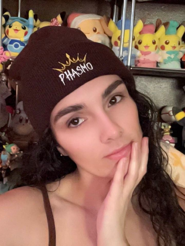Phasmo Royalty Gold Crown - Beanie product image (2)