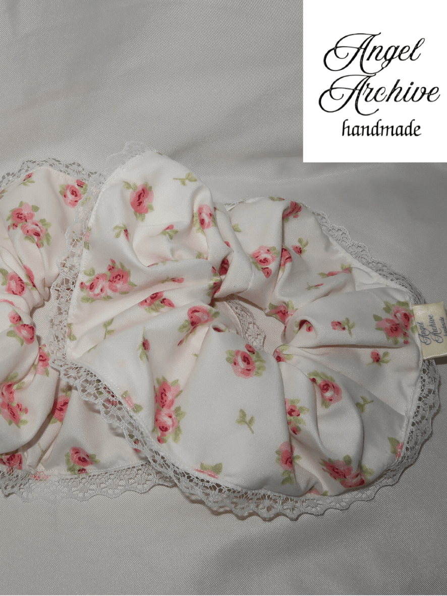 Handmade Floral Scrunchie with Lace Trim product image (4)