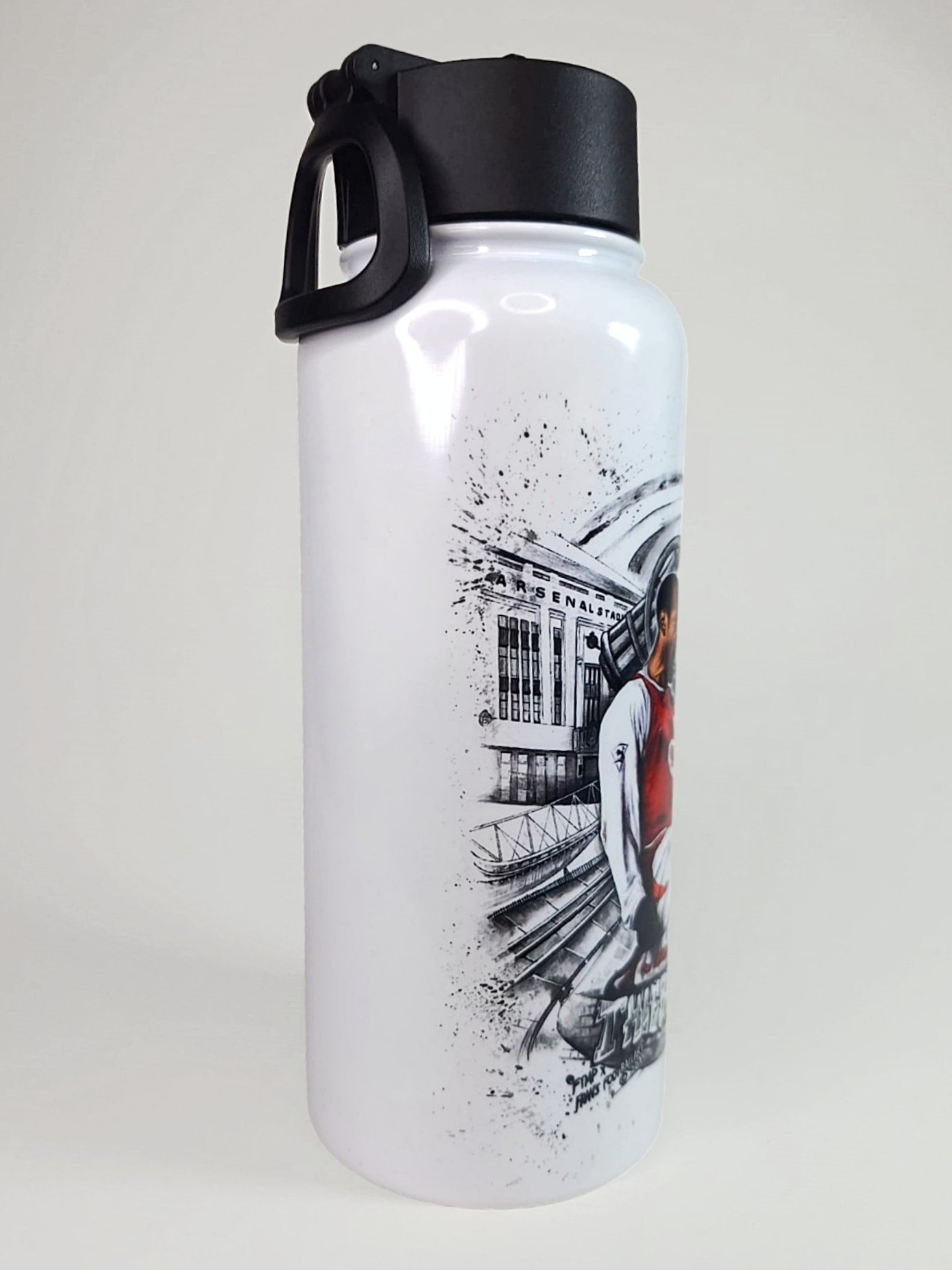 Thierry Henry Arsenal Water Bottle – 32oz Stainless Steel Sports Bottle with Straw | Perfect Christmas Gift for Young Arsenal Fans product image (6)