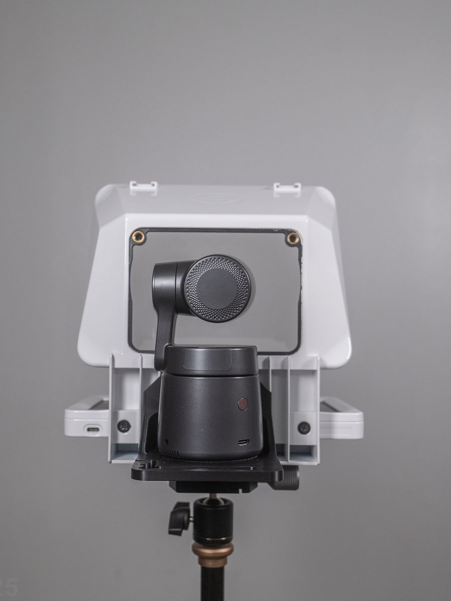 OBSBOT Tail Air Prompter Kit product image (6)