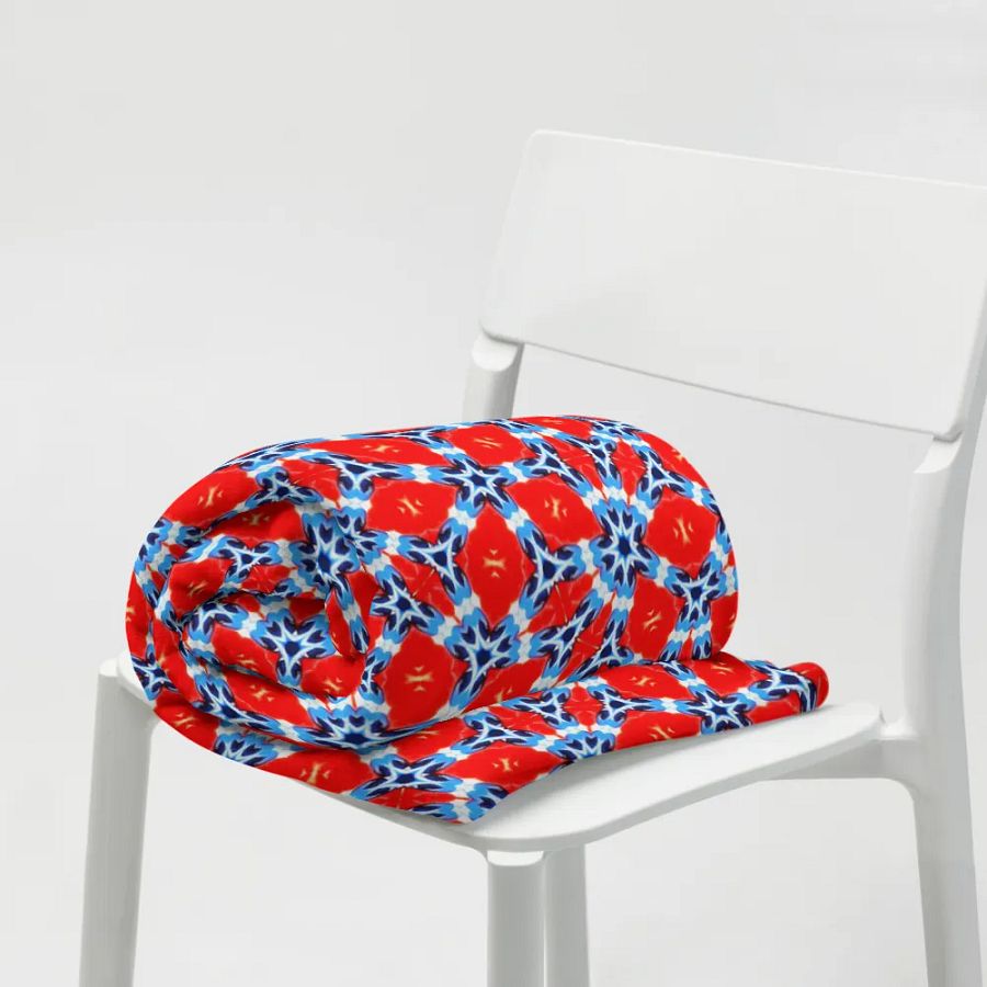 Blue & Red Diamond Throw Blanket product image (9)